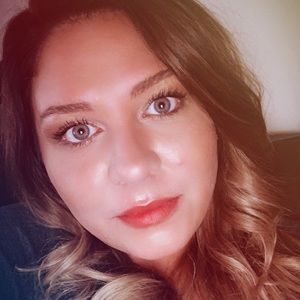 Meet your Posher, Annette